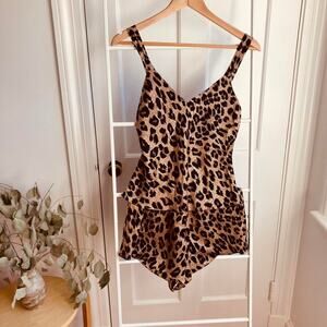 Vintage Bergdorf Goodman leopard-print 100% silk tank & shorts set